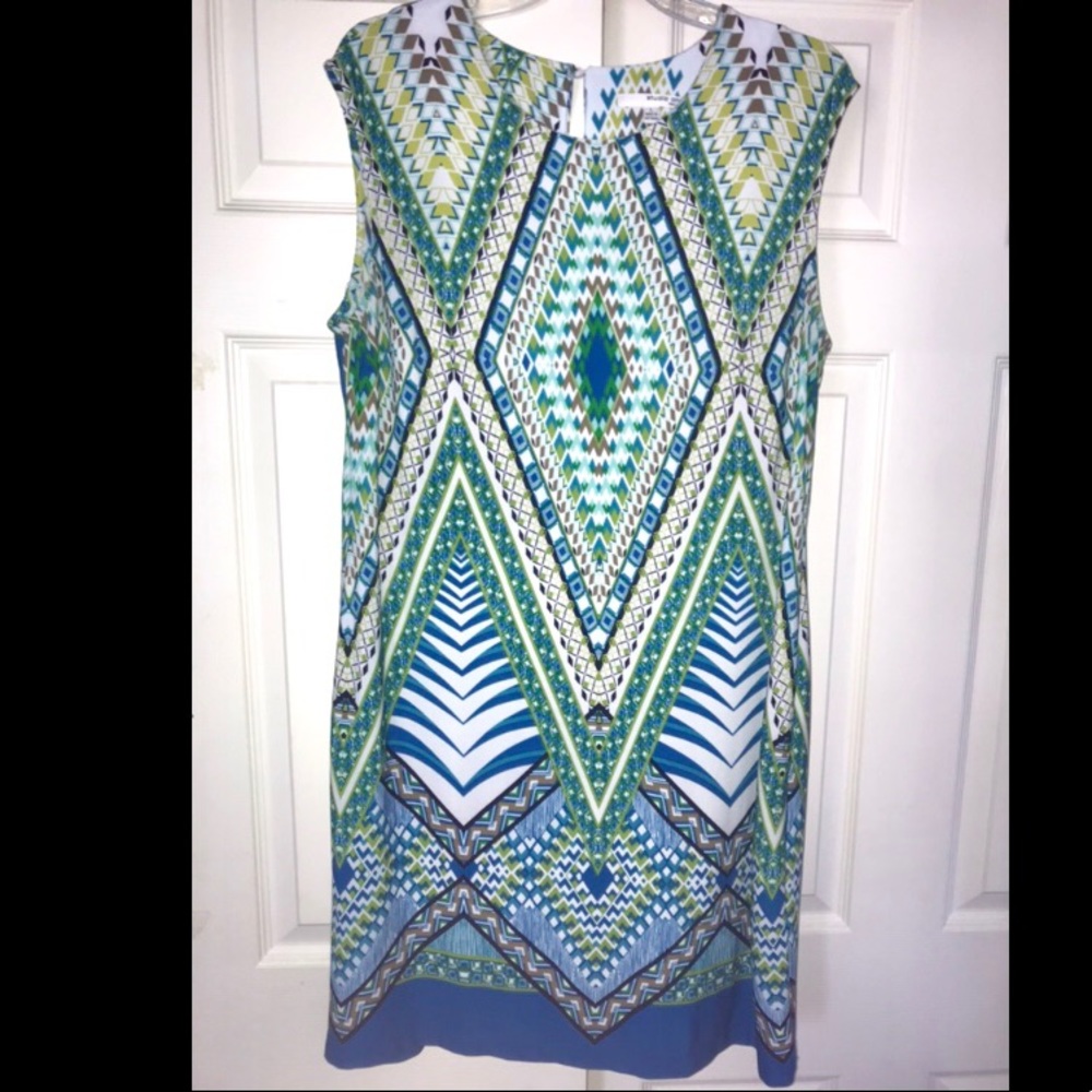 💙MULTICOLOR AZTEC PRINT DRESS